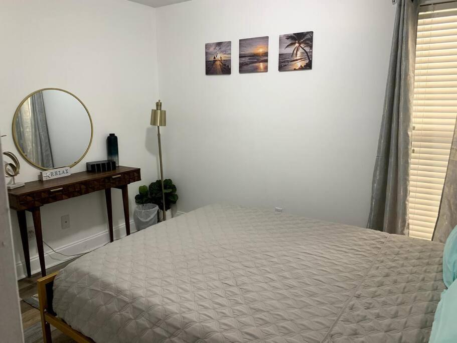 Fullyrenovated 1 Min Walk2 Beach.5min To Peir Park Apartamento *