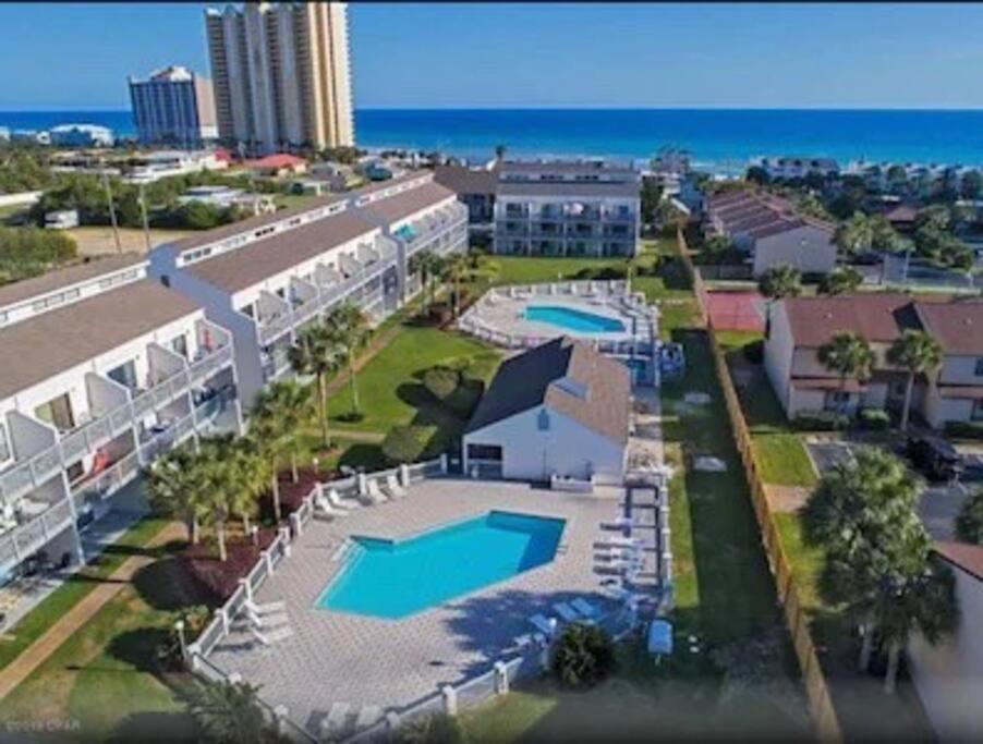 Fullyrenovated 1 Min Walk2 Beach.5min To Peir Park Panama Stadt